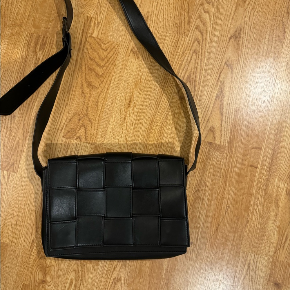 Sondra Roberts bag Final Sale!